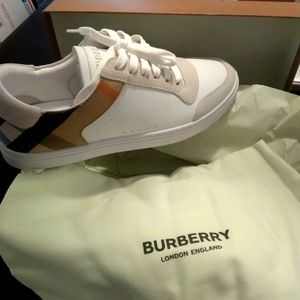 Burberry Low Top Sneaker